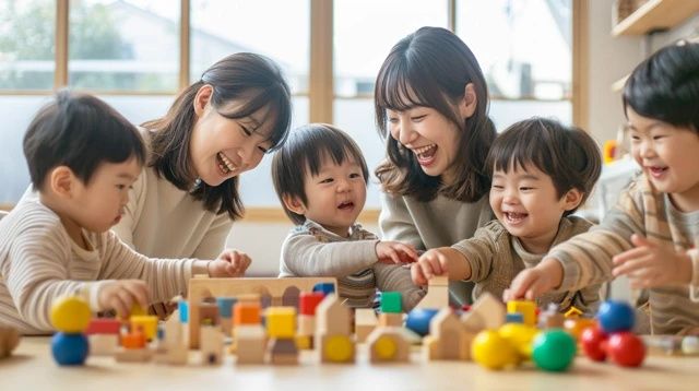 幼兒急救技能培訓(xùn)：提升幼兒園教師緊急救助能力，確保兒童安全成長 | 石屏縣人民醫(yī)院急診科深入校園指導(dǎo)