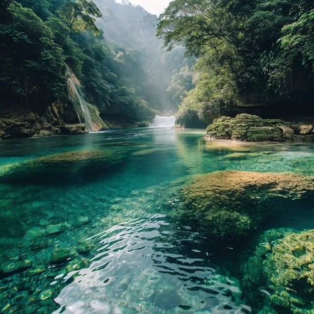 天河潭，位于貴陽市花溪區(qū)石板鎮(zhèn)，是一處集飛瀑、清泉、深潭、奇石、怪洞與天生石橋于