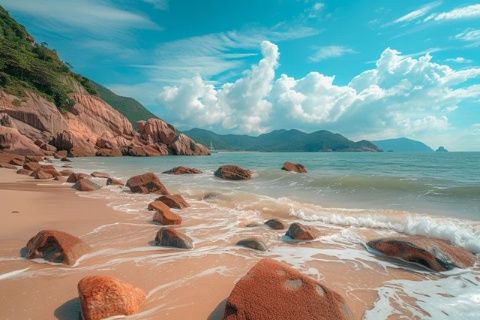秦皇島是中國河北省下轄的一個沿海城市，以其美麗的海灘和豐富的自然景觀而聞名