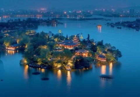 探索杭州:西湖夜市的味蕾之旅與文化遺產(chǎn)