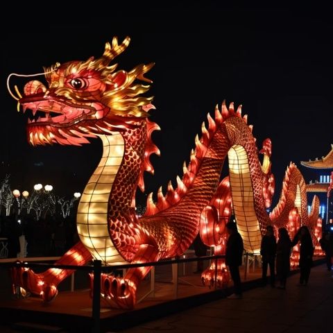 夜游天壇攻略：8號線天橋站下車即達西門，探秘京味小吃與古建筑群