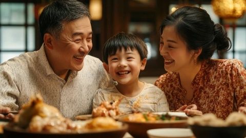 兄妹餐館點餐的抉擇：一份牛肉面背后的親情與成長考驗