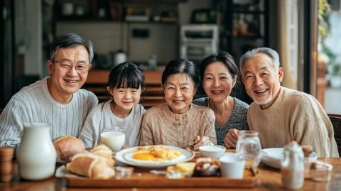 與家人共游廣安，探訪親朋