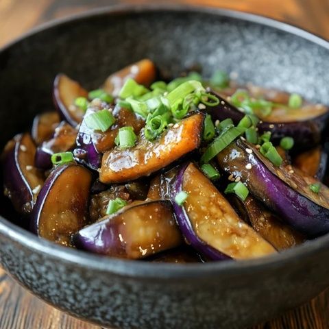 簡(jiǎn)單腌茄子配方，夏天最?lèi)?ài)吃的蔬菜做法!