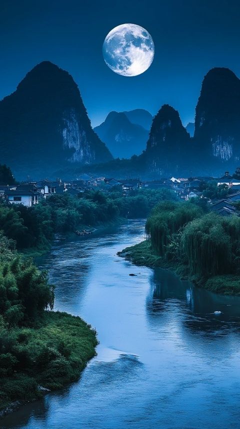 漓江是中國桂林地區(qū)的一條著名河流，在領(lǐng)略江南水鄉(xiāng)風(fēng)情和壯美山水之間