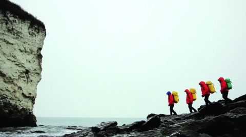 當(dāng)代大學(xué)生缺乏基本生存技能引發(fā)熱議：秦嶺登山悲劇警示教育不足問題