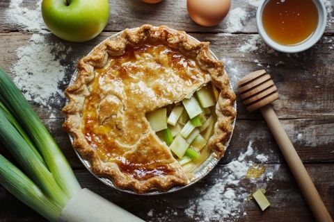 早餐今天吃啥味道不輸麥當勞的快手蘋果派，一個平底鍋就可以搞定