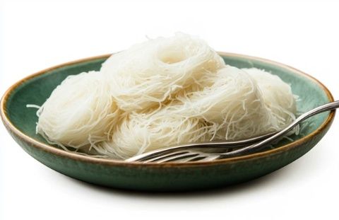 廣西特色小吃：南寧粉蟲，形美味佳，深受喜愛
