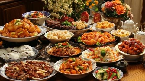 金蛇年大年初四必吃！7款傳統(tǒng)美食寓意滿滿，新年好運(yùn)從餐桌上開始！