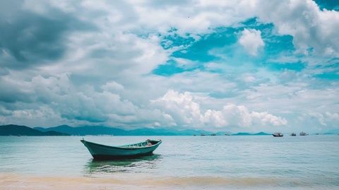 越南芽莊夢(mèng)幻海濱之旅：清澈海水與獨(dú)特風(fēng)情的完美邂逅