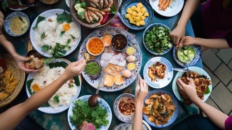 探索土族特色美食：面食、肉食到小吃一應(yīng)俱全
