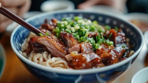 味蕾上的時光之旅：揭秘東坡肉的烹飪藝術(shù)與文化傳承