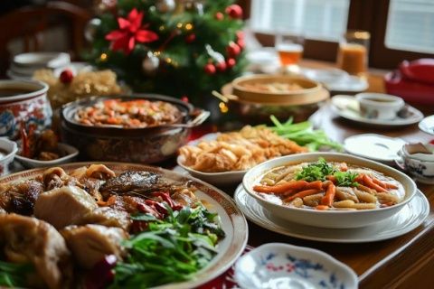 中華美食廣博多樣，八大菜系，風(fēng)味小吃遍及天下