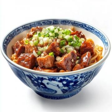 缽缽雞是一種源自四川的傳統(tǒng)名小吃，屬于川菜系，其歷史可以追溯到清朝末年