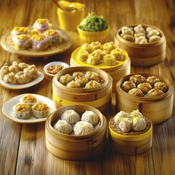 跨界美食新體驗：榴蓮披薩、冒菜火鍋粉，一站式享受獨特味覺盛宴