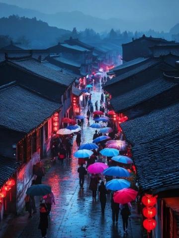 恩陽古鎮(zhèn)夜游：燈光璀璨，韻味無窮