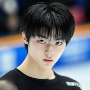 羽生結(jié)弦入住北京五星級(jí)酒店實(shí)屬必要:嚴(yán)謹(jǐn)作風(fēng)贏得尊重
