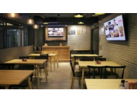 視頻中提到的莆田餐廳可不簡(jiǎn)單，它是一家源自新加坡的福建菜餐廳