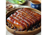 色澤金黃誘人!排骨年糕這樣做最好吃，外酥里嫩，上桌就被搶光