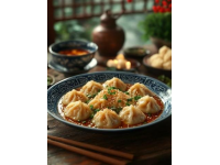 **饅頭**是中國傳統(tǒng)面食之一，歷史悠久，以其松軟可口、制作簡單而深受喜愛