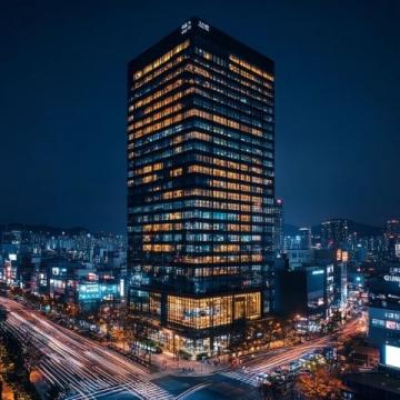 太原市和平北路上的八大祥搬家了，現(xiàn)在位于漪汾街與和平北路口
