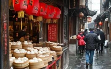 昆明旅游攻略:必去景點(diǎn)與特色美食指南