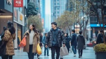 韓國人在東京游覽后，對中國的認知發(fā)生了巨大的變化：從自我中心到對全球化的大視角