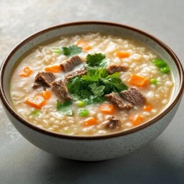 寧夏中衛(wèi)必嘗美食攻略：羊肉泡饃與涼皮推薦