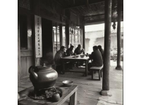 初冬圍爐煮茶，不期而遇的溫暖在村上后巷舊院中升起