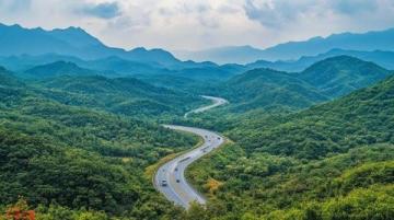貴州地區(qū)有十條小眾摩旅寶藏路線，以下列舉其中四條