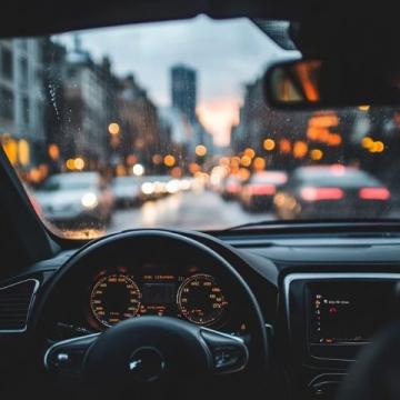 不容忽視的汽車?yán)渲R(shí)：提升行車安全的關(guān)鍵點(diǎn)！