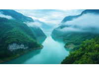 宜賓8大必嘗美味：?jiǎn)拘焉嗉馍系拈L江第一城