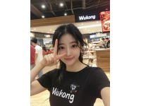 高圓圓佛山行：閨蜜相伴，松弛感穿搭迷倒眾人