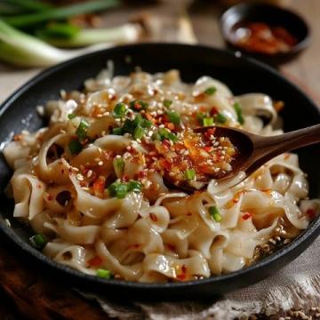 漳州傳統(tǒng)美食面煎粿：甜咸交織的經(jīng)典風(fēng)味