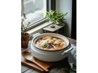 「徐州的早晨啟示：一碗千年羊肉湯，融合傳統(tǒng)與現(xiàn)代的味蕾之旅」