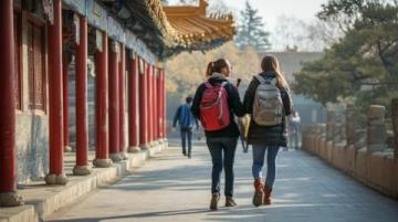 開封老河美食街人氣攤位揭秘：口碑與熱度的較量