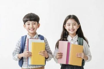 下面是對(duì)七年級(jí)下冊(cè)語(yǔ)文的14個(gè)專題知識(shí)點(diǎn)的總結(jié)