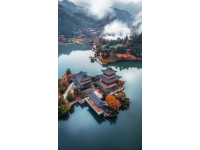 陽(yáng)春市位于廣東省西南部，以其優(yōu)美的自然風(fēng)光和豐富的文化遺產(chǎn)而聞名