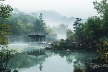 武當(dāng)山之旅：探尋千年道教圣地的心靈歸宿與自然奇觀
