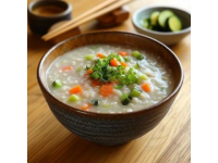 粥里的用料不是很多一般般，兩人份夠三個(gè)人喝的，味道也不是很正宗鮮美的那種