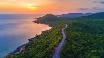 海南儋州?；◢u：家庭旅游的理想選擇，美景與美食兼?zhèn)? width=