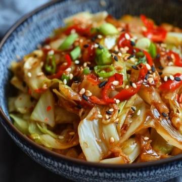 私房小炒圓白菜(私房小炒圓白菜簡(jiǎn)單又美味的家常菜)