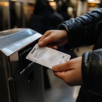 微風鐵路小常識列車員驗票用的那臺設(shè)備叫什么？學名是什么
