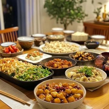 中國美食大挑戰(zhàn)：測(cè)評(píng)團(tuán)現(xiàn)場(chǎng)品鑒