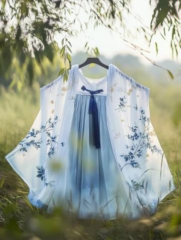 周末漫步：身著漢服的回族青年歡樂游