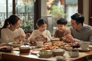 年前相聚溫馨寒舍，品味經(jīng)典普洱美食佳釀
