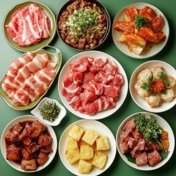 江西有很多令人喜愛(ài)的美食，以下是一些常見(jiàn)的代表