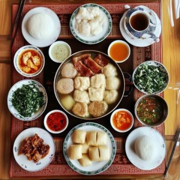江西特色美食豐富多樣，以下是一些經(jīng)典的美食介紹