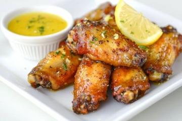 10分鐘米其林級大廚的秘密：簡易蒜香蜂蜜雞翅料理