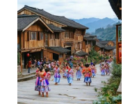 云南芒市作為德宏傣族景頗族自治州的首府，融合了多民族文化與東南亞風(fēng)情